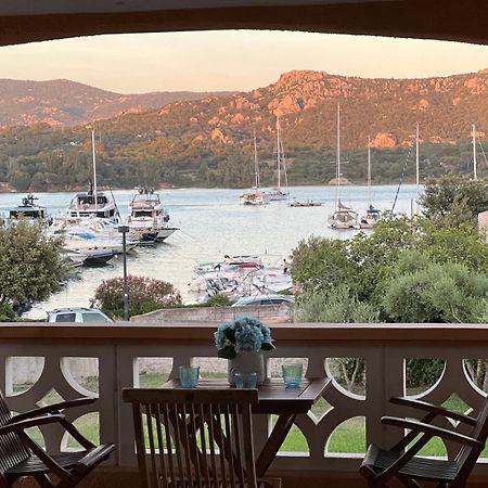 Appartamento Con Vista In Costa Smeralda Канниджионе Экстерьер фото