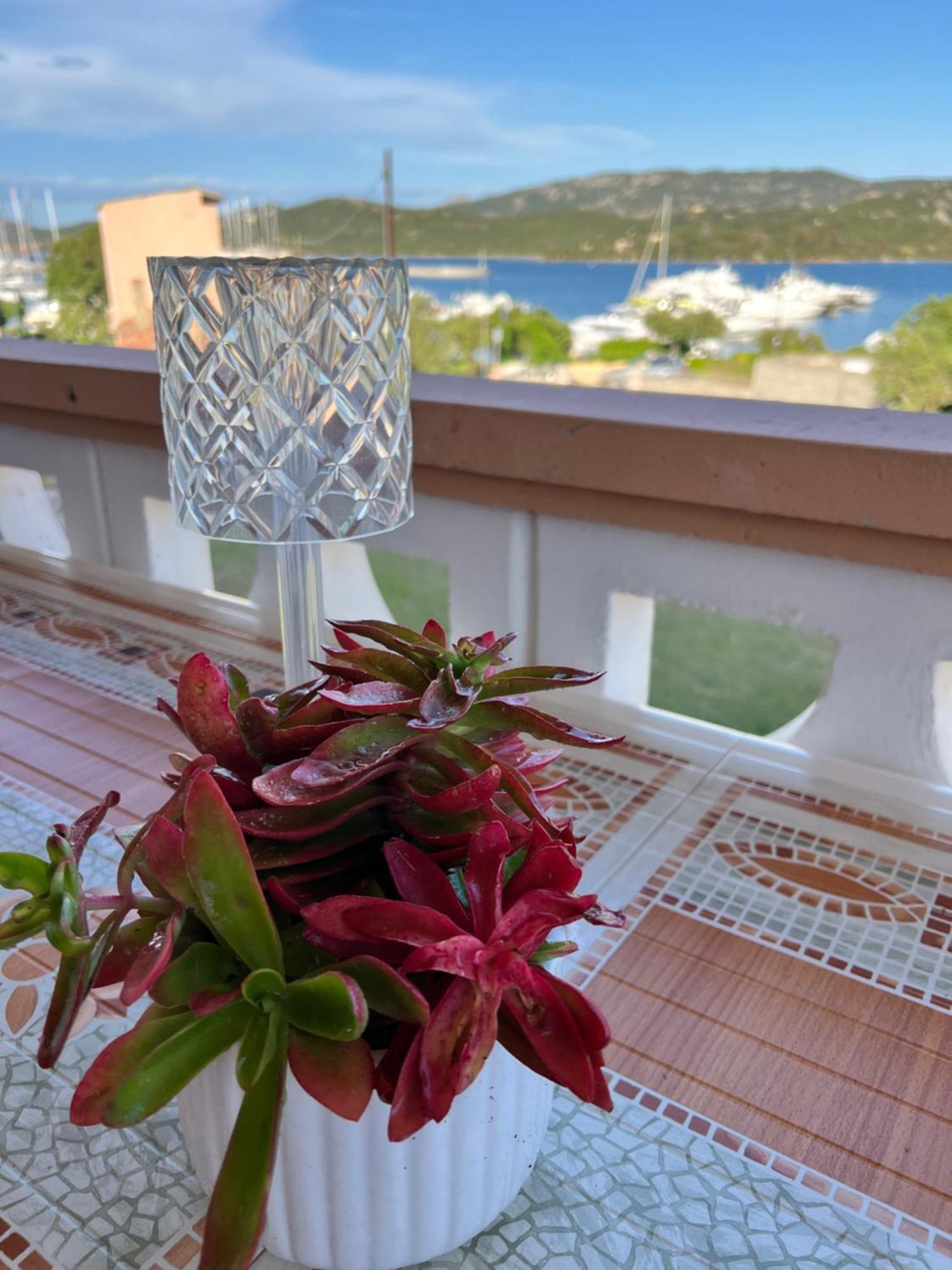 Appartamento Con Vista In Costa Smeralda Канниджионе Экстерьер фото